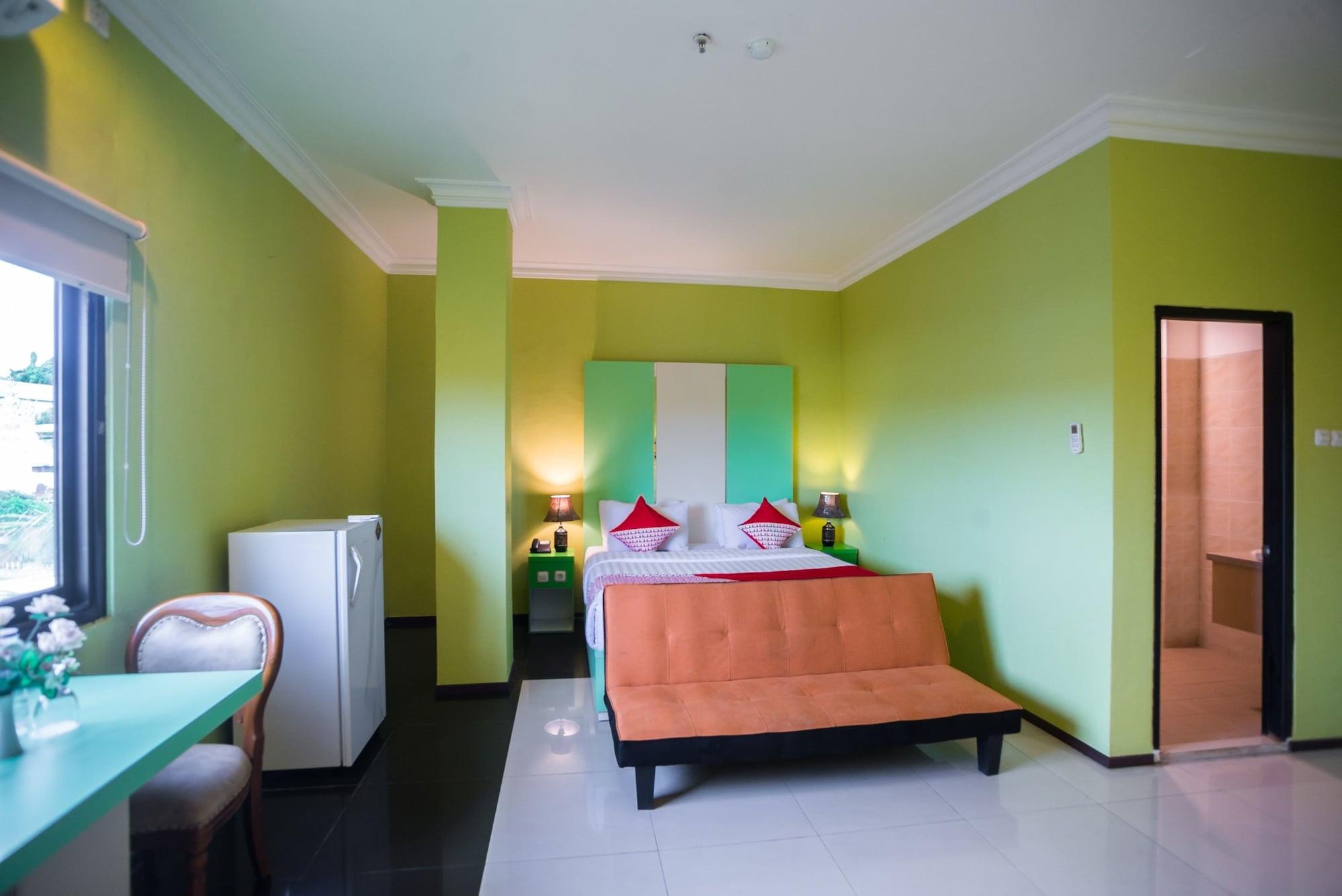 Royal Park Hotel Samarinda Buitenkant foto