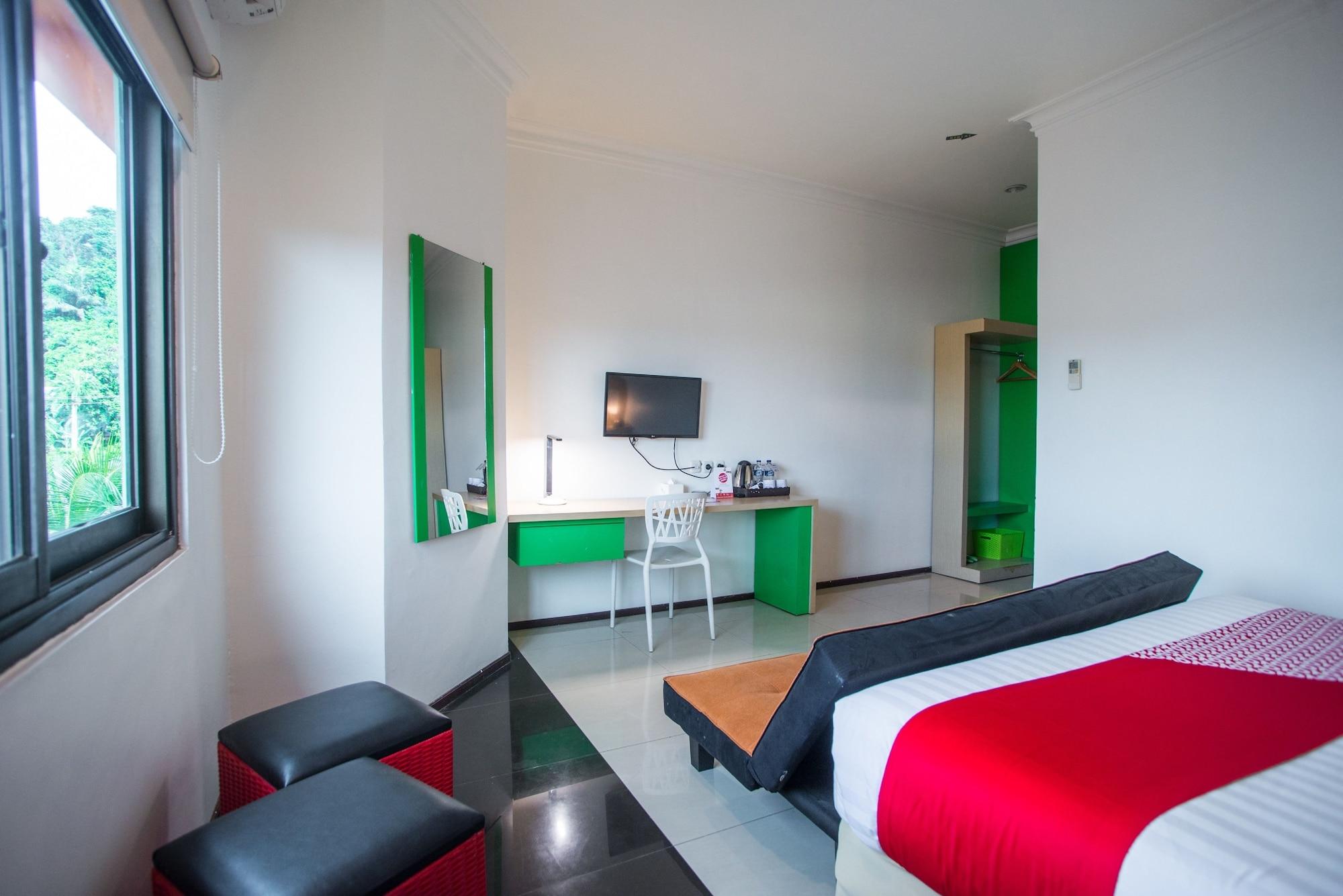 Royal Park Hotel Samarinda Buitenkant foto